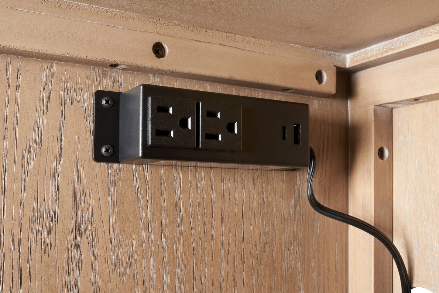 Trilogy Toffee Demilune Server